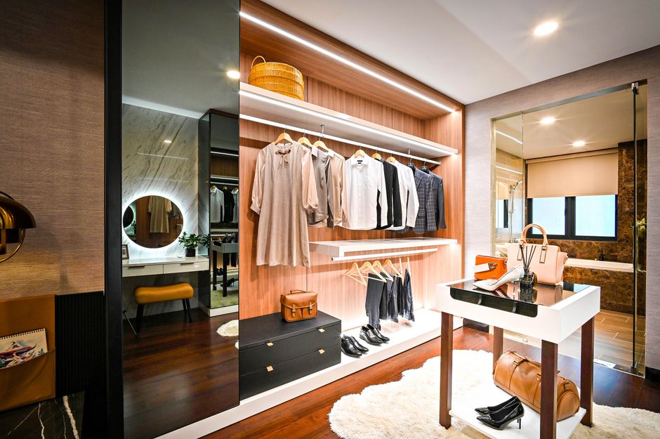 Modern customized walk in closet design with ample storage